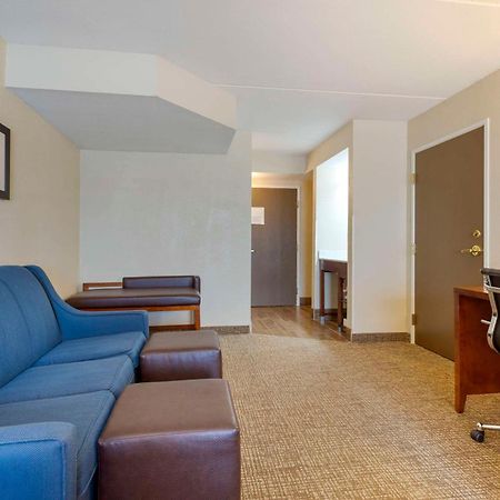 Comfort Inn & Suites Wilkes Barre - Arena Buitenkant foto