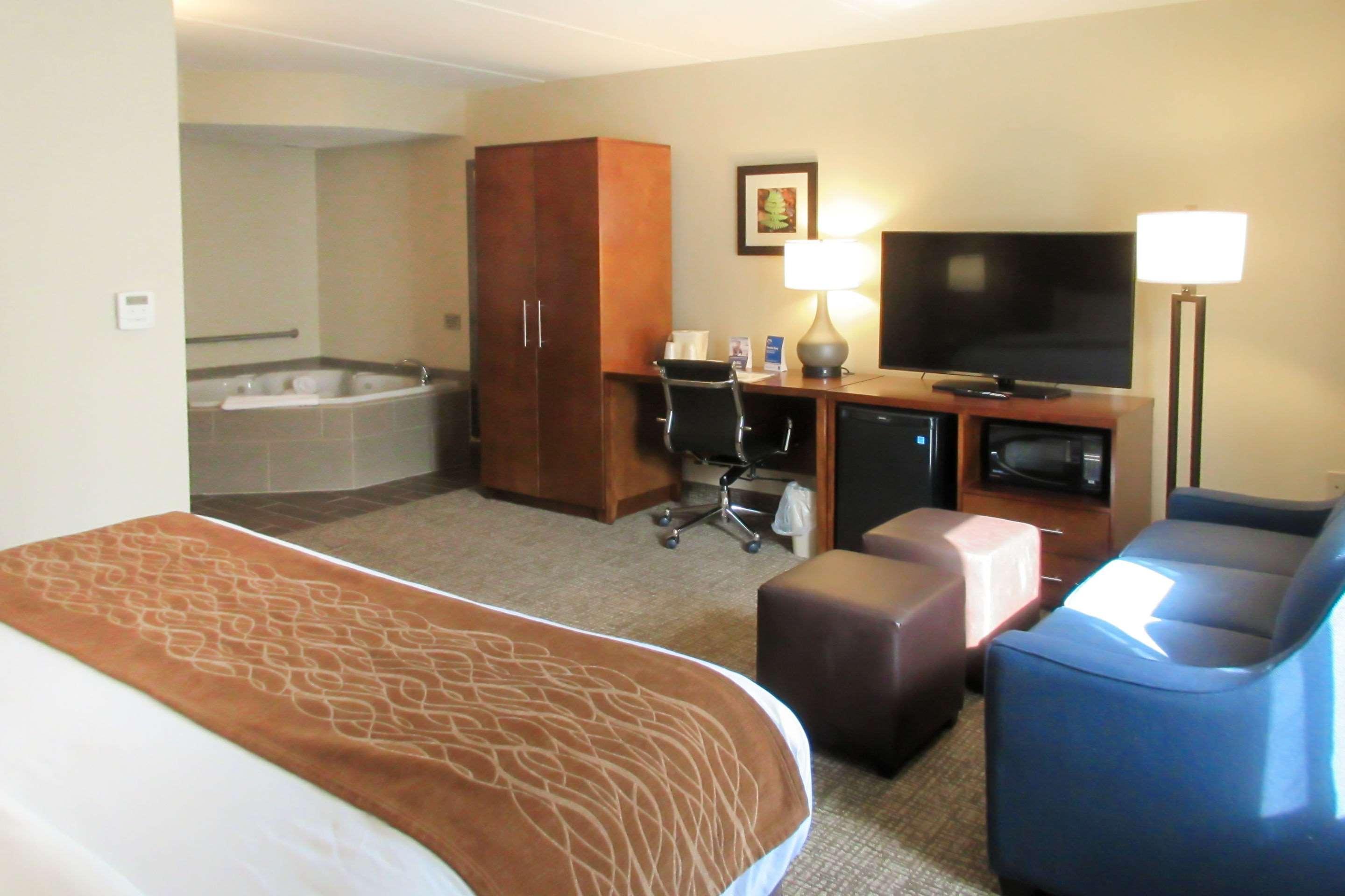 Comfort Inn & Suites Wilkes Barre - Arena Buitenkant foto