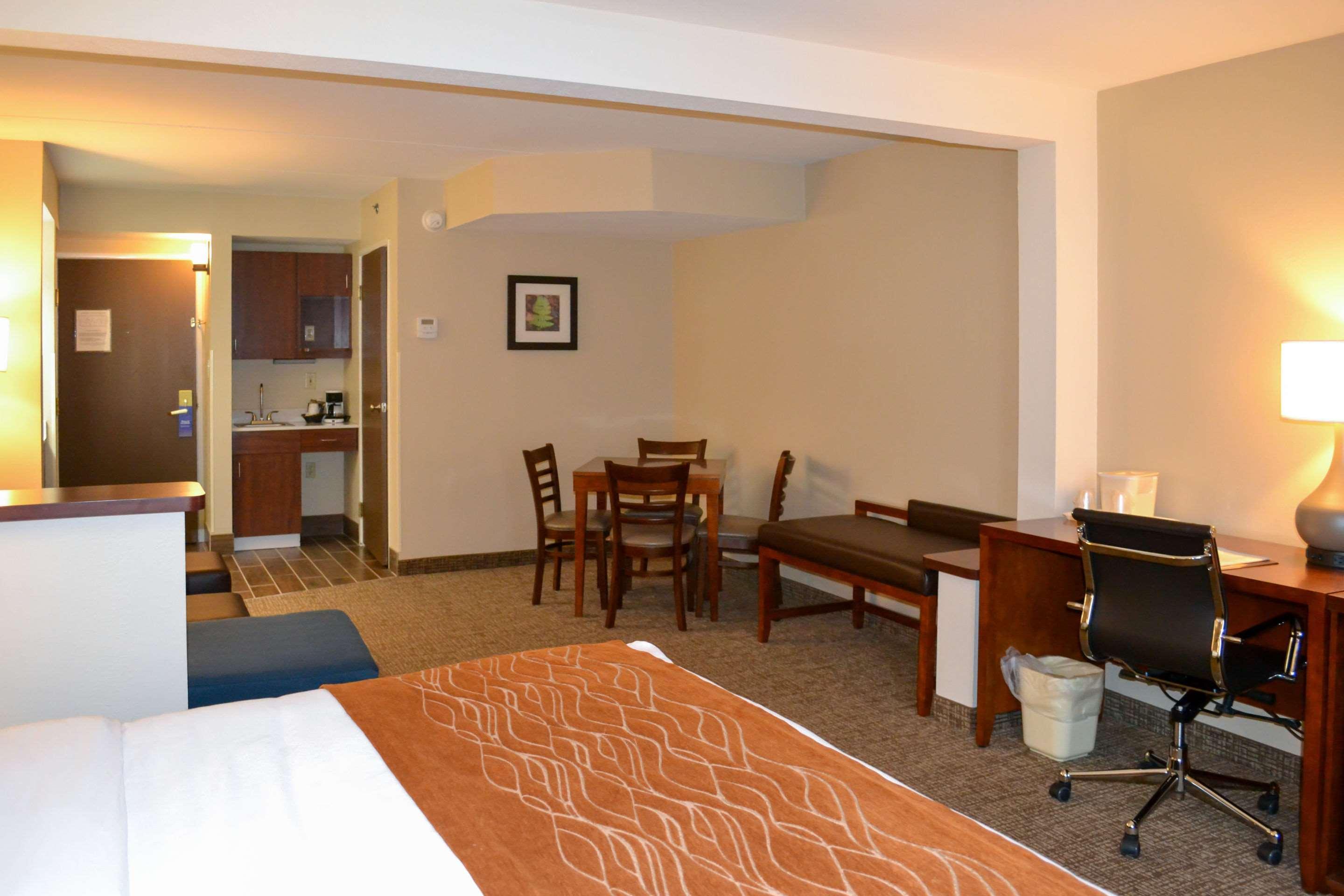 Comfort Inn & Suites Wilkes Barre - Arena Buitenkant foto